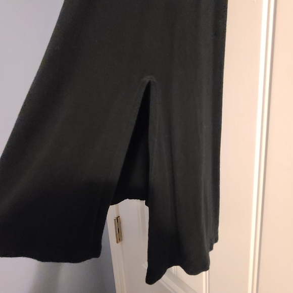 Gaiam Split Hem Tunic Tank - Picture 3 of 3